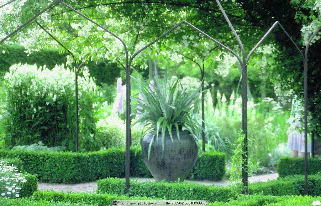 绿色小区 绿化带 花坛 大树 自然景观 自然风景 摄影图库 72dpi jpg