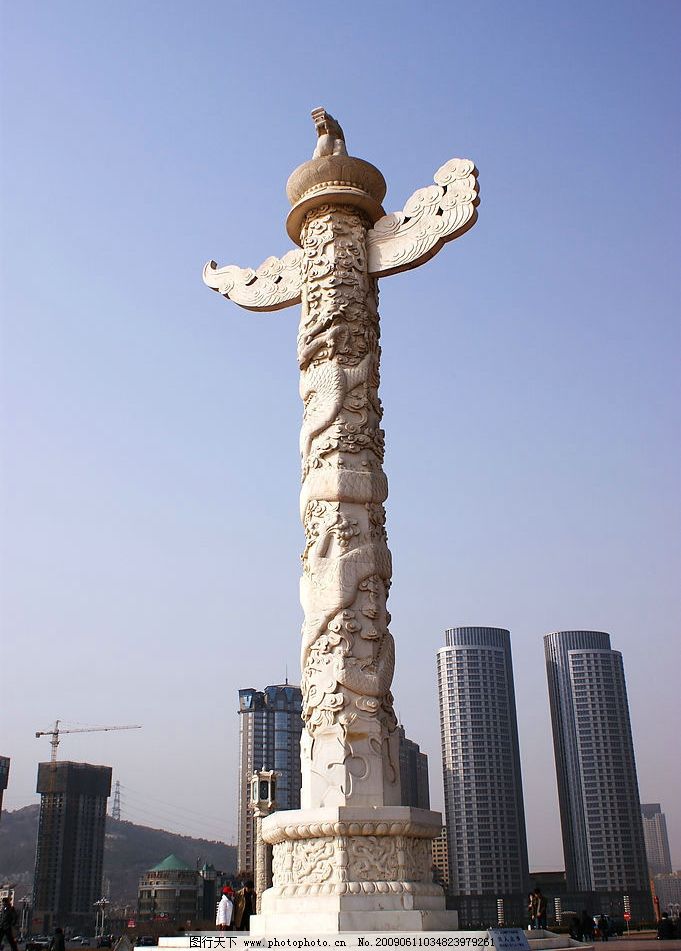大连星海广场上的华表图片
