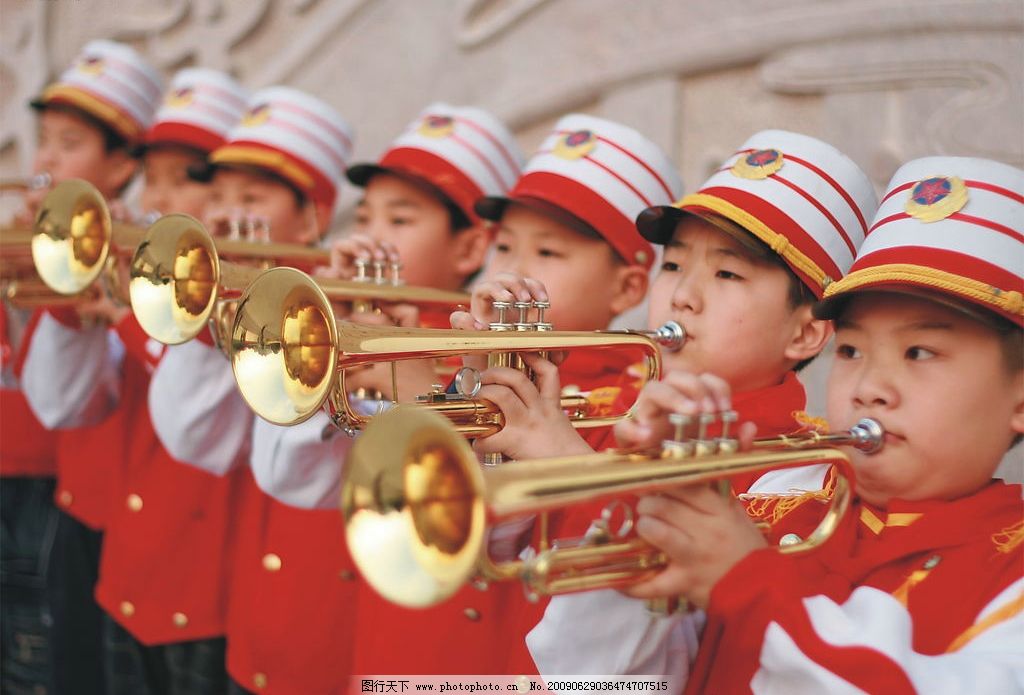 少先队员是干什么的